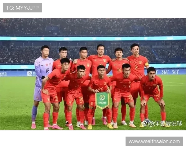 中国男足力克劲敌成功晋级世预赛下一阶段展现全新团队凝聚力